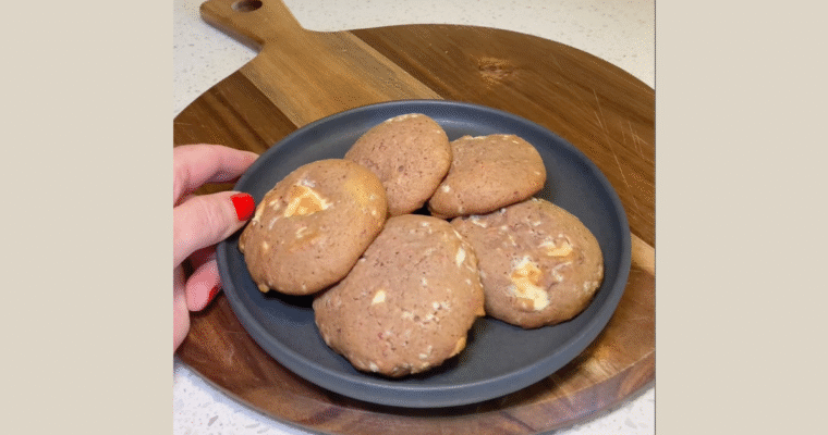 White Chocolate & Strawberry Cookies